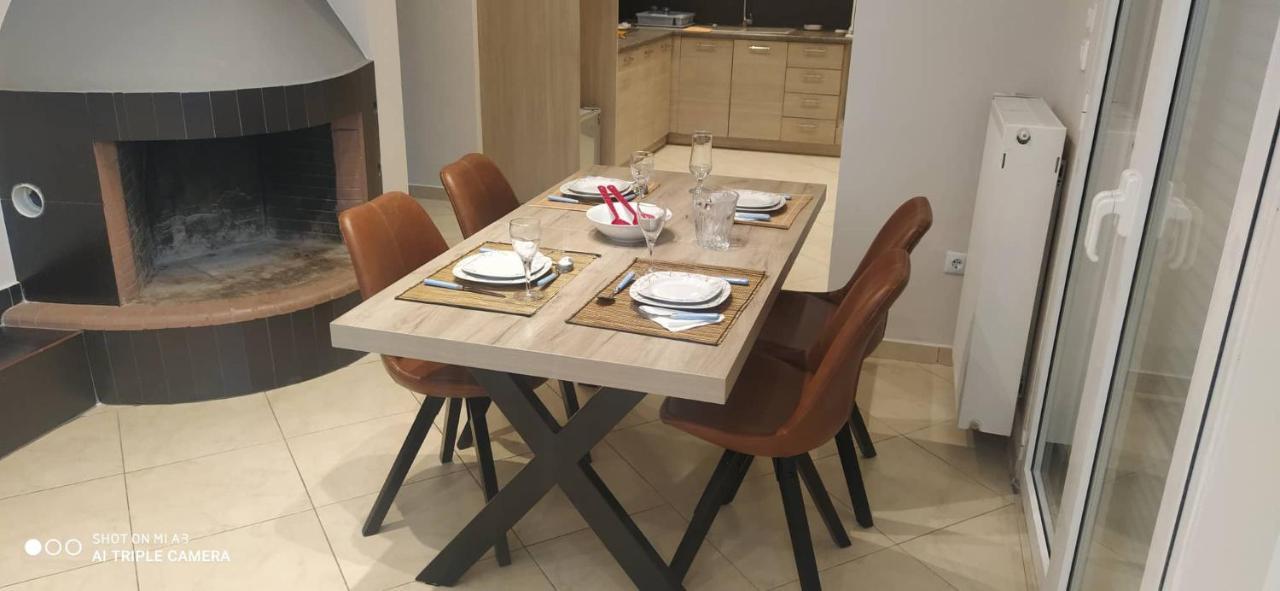 The Genius Apartment 3 Rooms, Α Floor 3 Υπνοδωμάτια, A Όροφος เอเธนส์ ภายนอก รูปภาพ