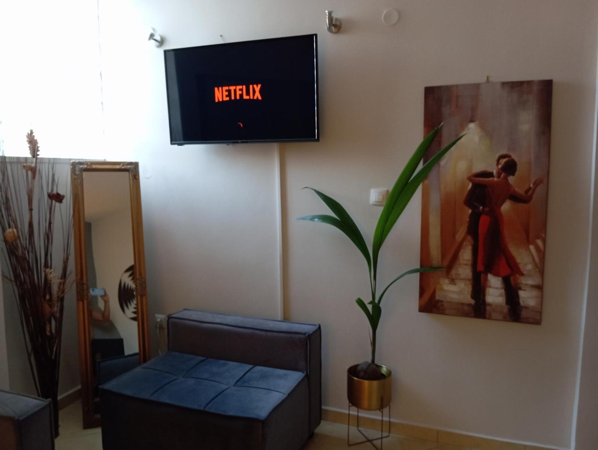 The Genius Apartment 3 Rooms, Α Floor 3 Υπνοδωμάτια, A Όροφος เอเธนส์ ภายนอก รูปภาพ